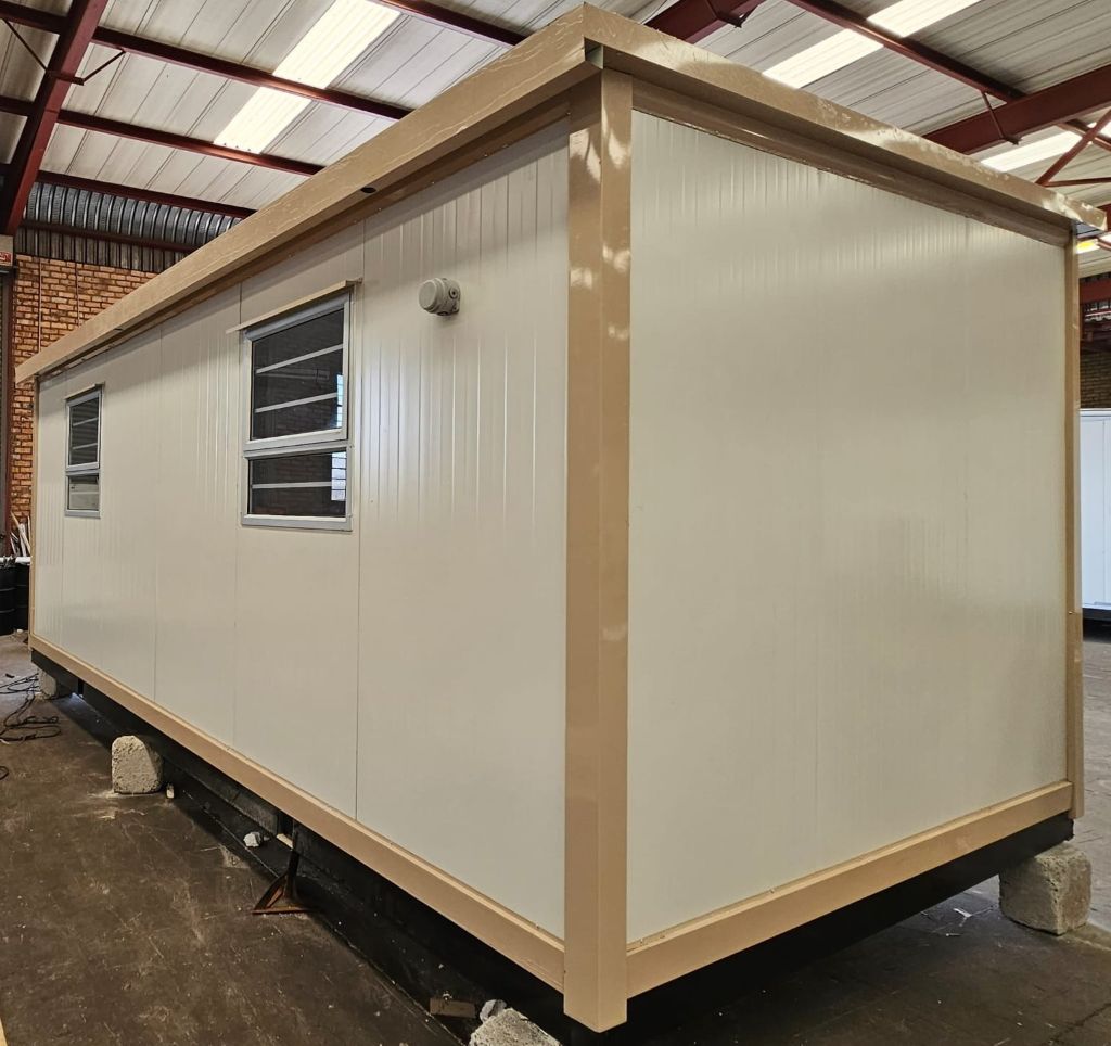 Fully fabricated mobile site office container cabin side profile