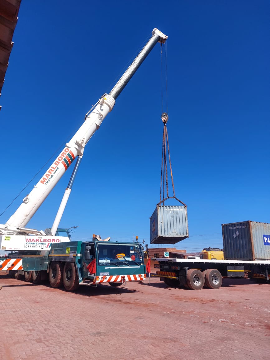 Durable cargo shipping container unit exterior